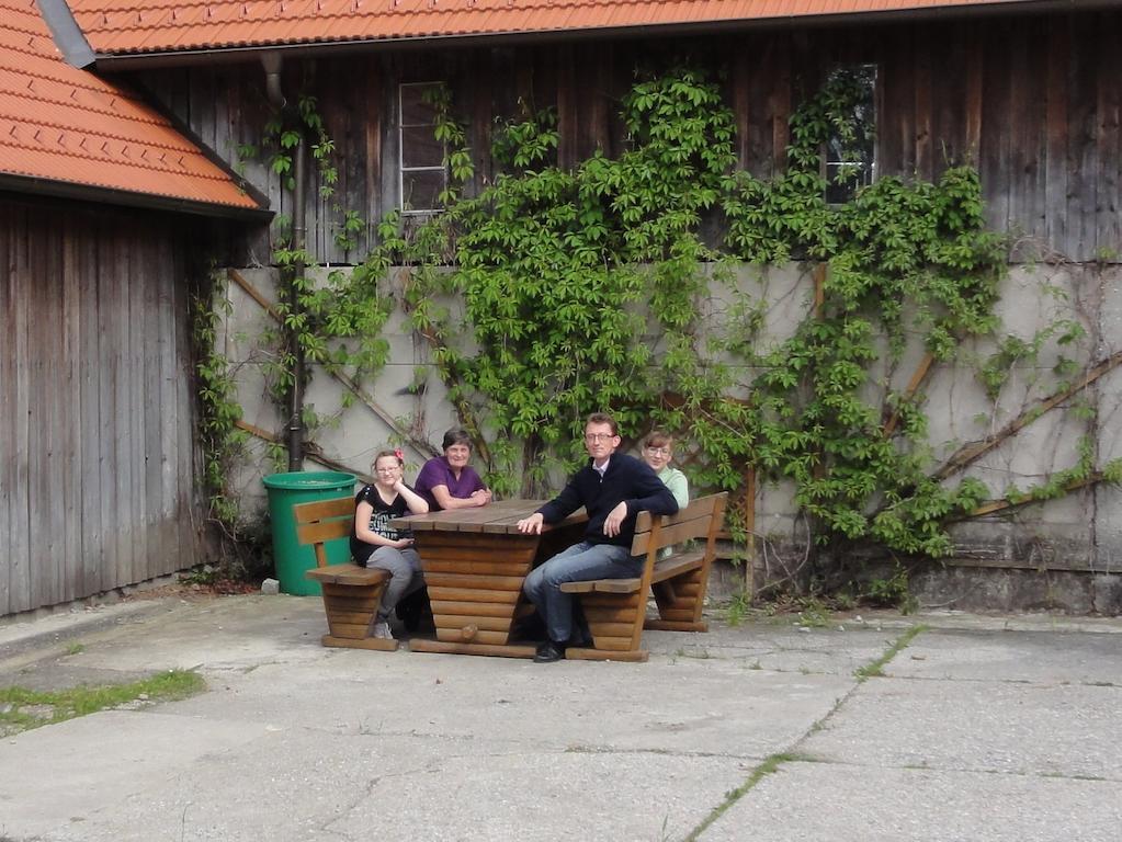 Biohof Weissensteiner Appartement Ullrichs Buitenkant foto